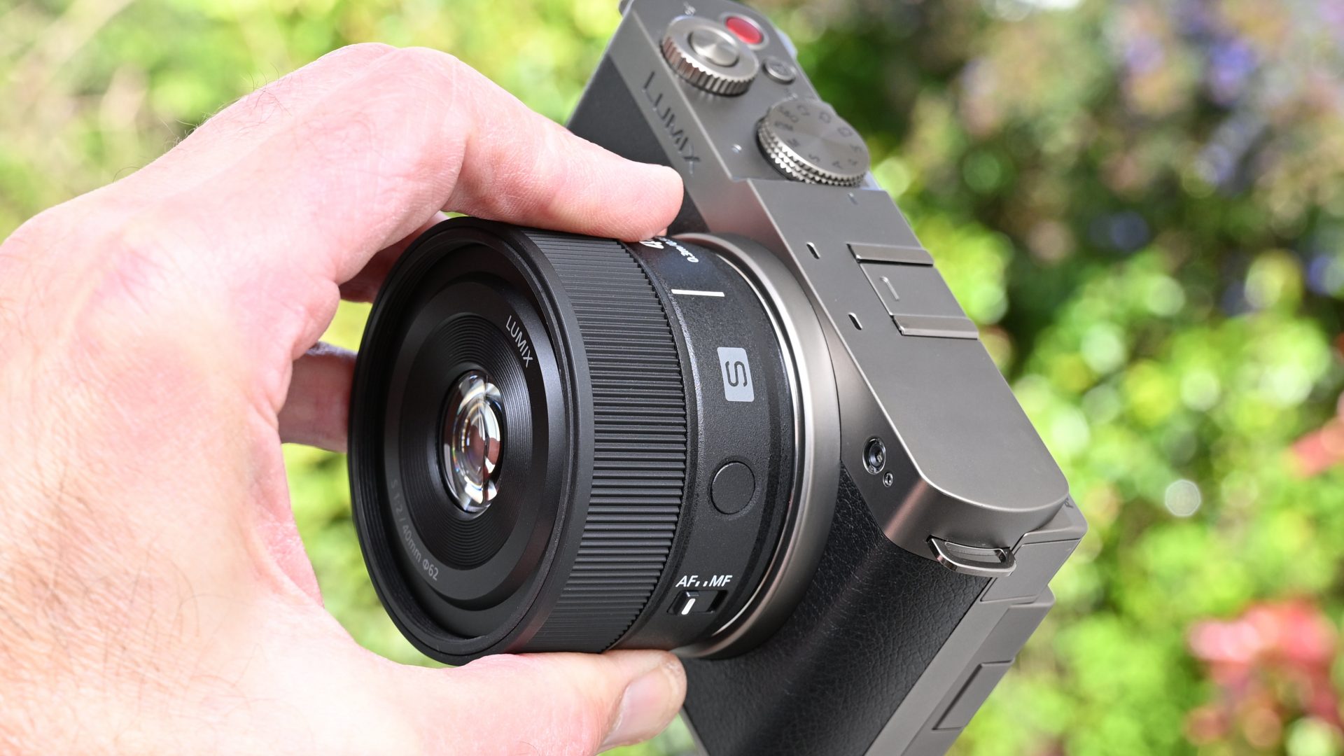 Объектив Panasonic Lumix S 40mm f/2: лёгкий хит | DGL.RU