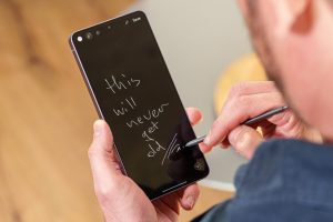 Обновление Samsung PENUP: 50 новых кистей и облачные черновики