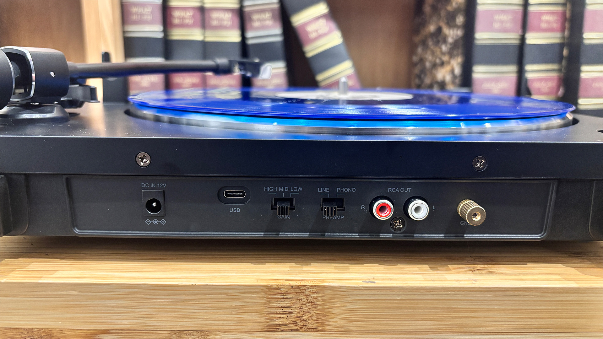 Проигрыватель Sharp RP-TT100 вернул бренд | DGL.RU