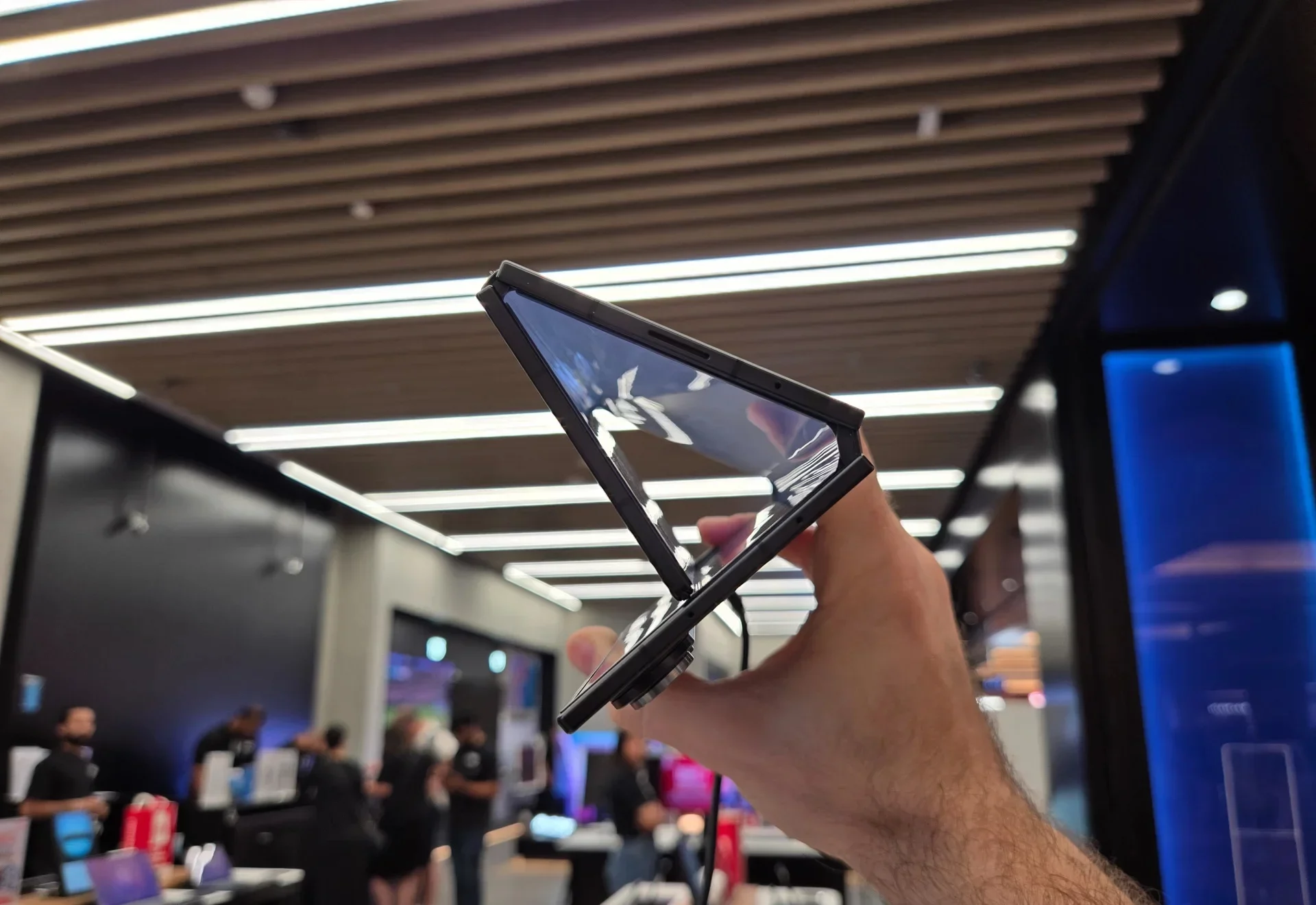 Смартфон Samsung Galaxy S27 Ultra: новая камера | DGL.RU