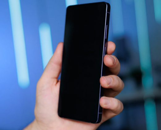 Конец эпохи любопытных глаз: Samsung Privacy Display превращает ваш экран в черную дыру для окружающих