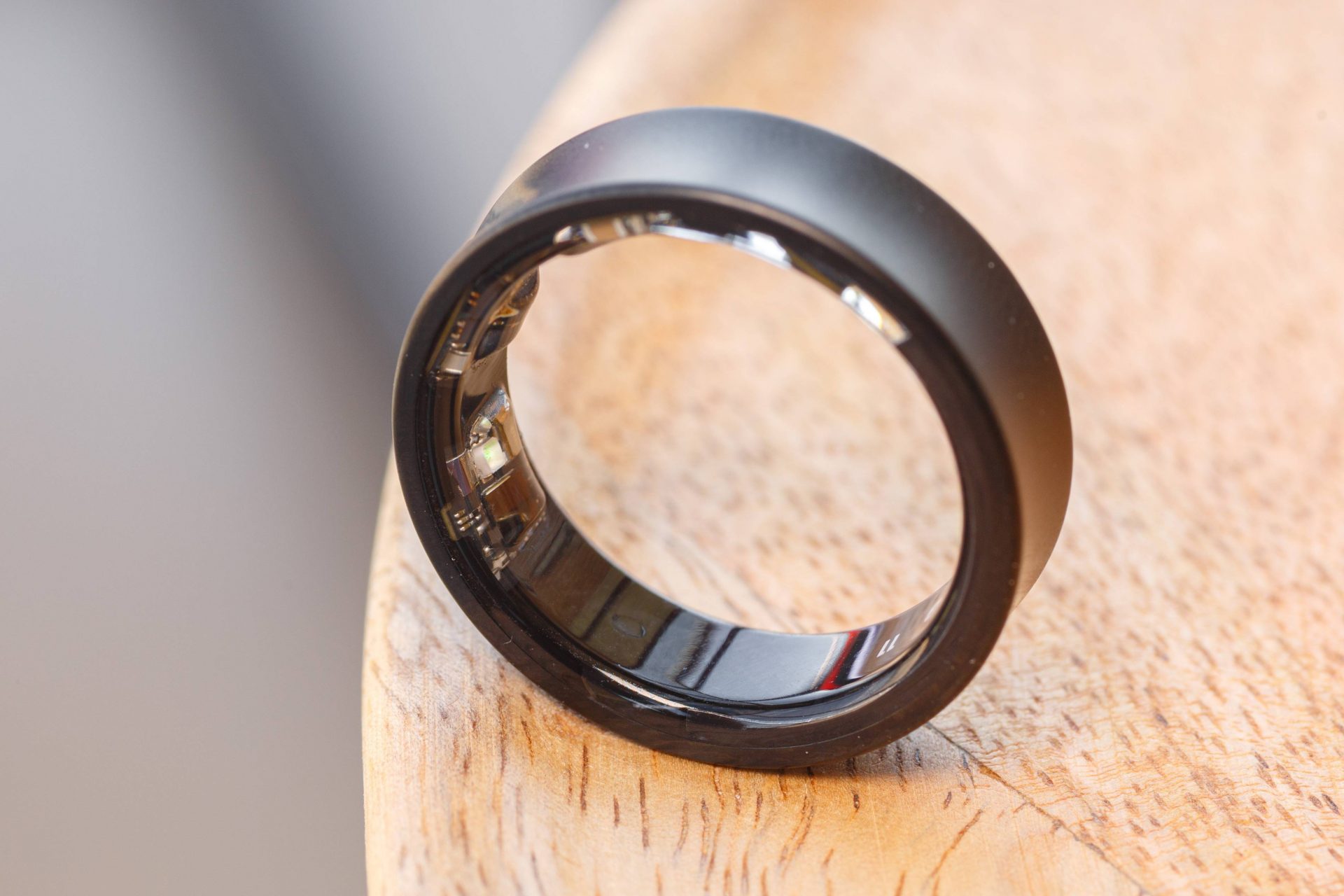 Samsung выжимает максимум из смарт-аксессуаров: апдейт для Buds 4 Pro и сливы о Galaxy Ring 2