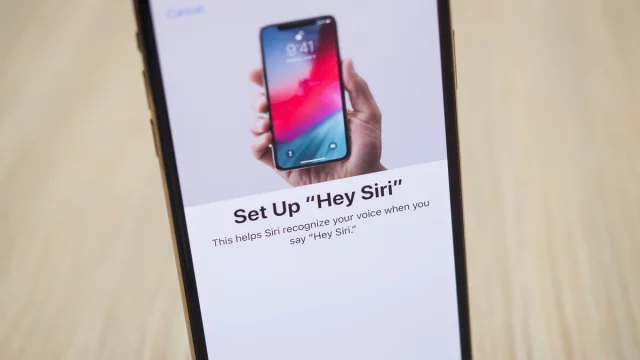 Apple шпионит? В iPhone незаметно появилось пугающее предупреждение о Siri Apple шпионит? В iPhone незаметно появилось пугающее предупреждение о Siri