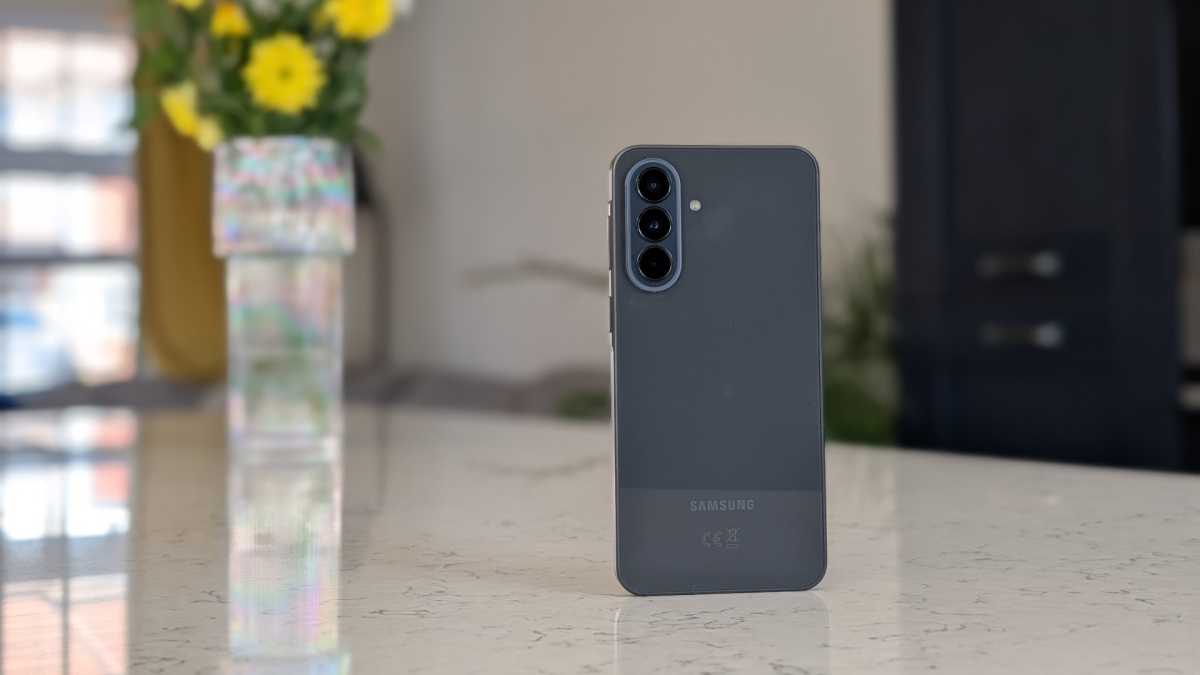 Смартфон Galaxy A37 разочаровал апгрейдом | DGL.RU