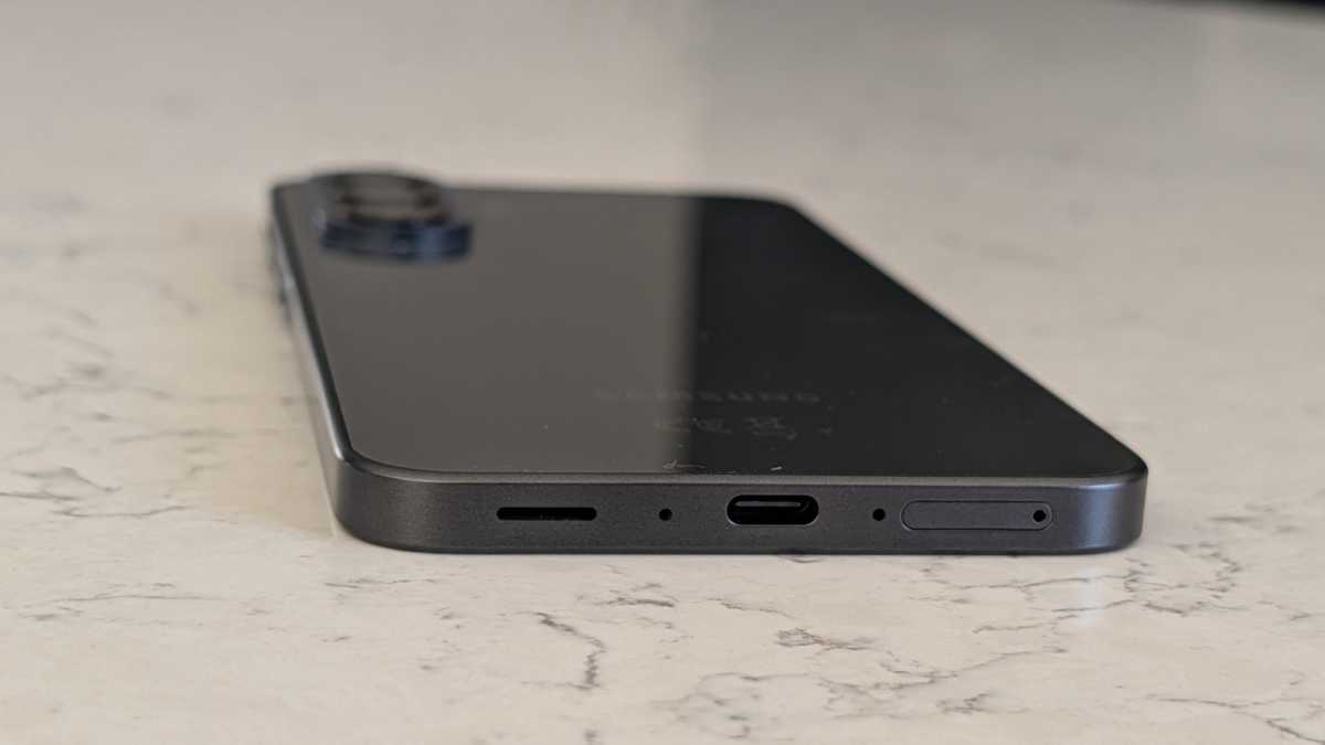 Смартфон Galaxy A37 разочаровал апгрейдом | DGL.RU