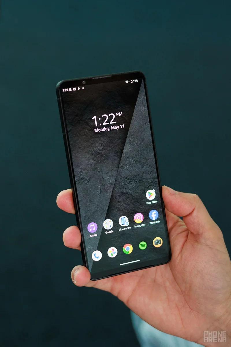 Обзор Sony Xperia 1 VIII: функции, которые упразднили в iPhone и Galaxy картинка Смартфон Sony Xperia 1 VIII удивил фишками | DGL.RU