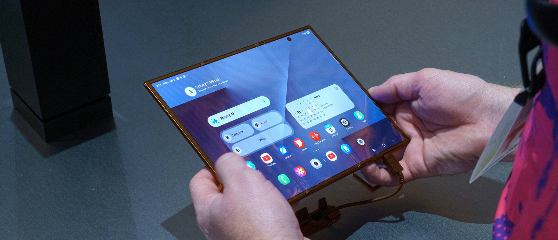 Смартфон Samsung Galaxy Z Flip 7 FE: брать ли? | DGL.RU