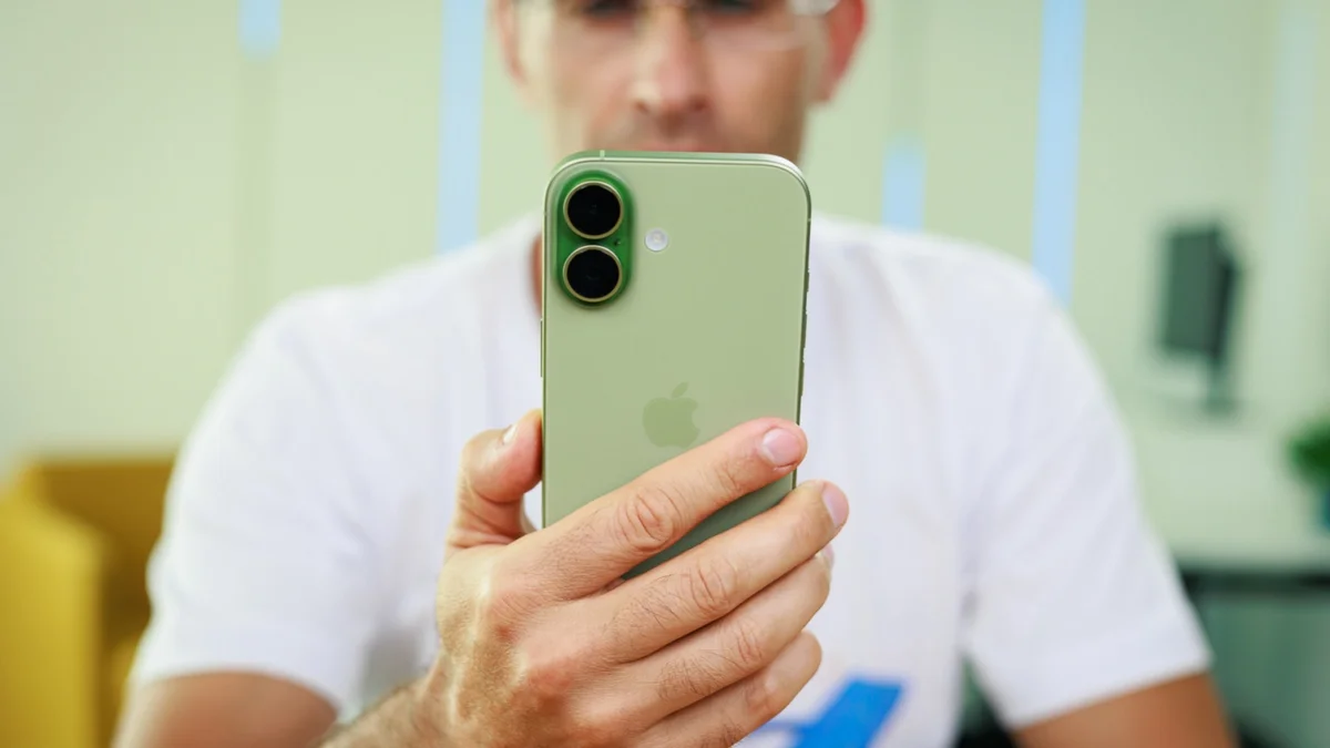 Смартфон Apple iPhone 17: стоит ли покупать? | DGL.RU