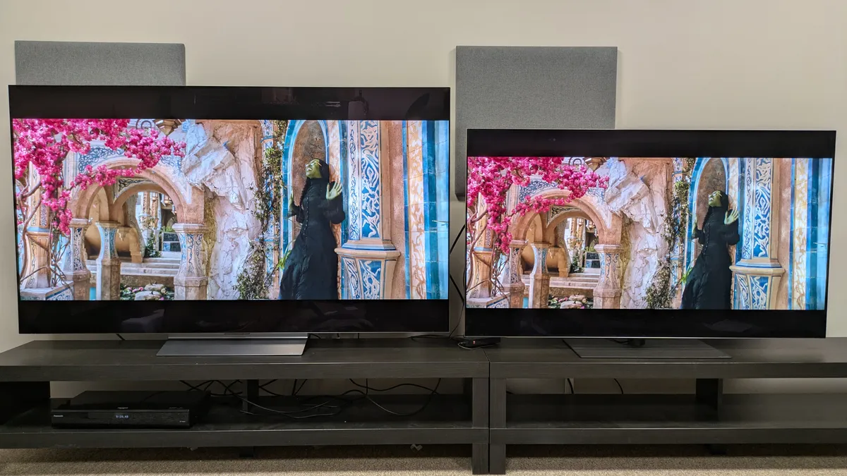 OLED-скандал: калибровщик сравнил новинки LG и нашел подвох в цене и качестве картинка OLED-скандал: калибровщик сравнил новинки LG и нашел «нереальный» подвох в цене и качестве