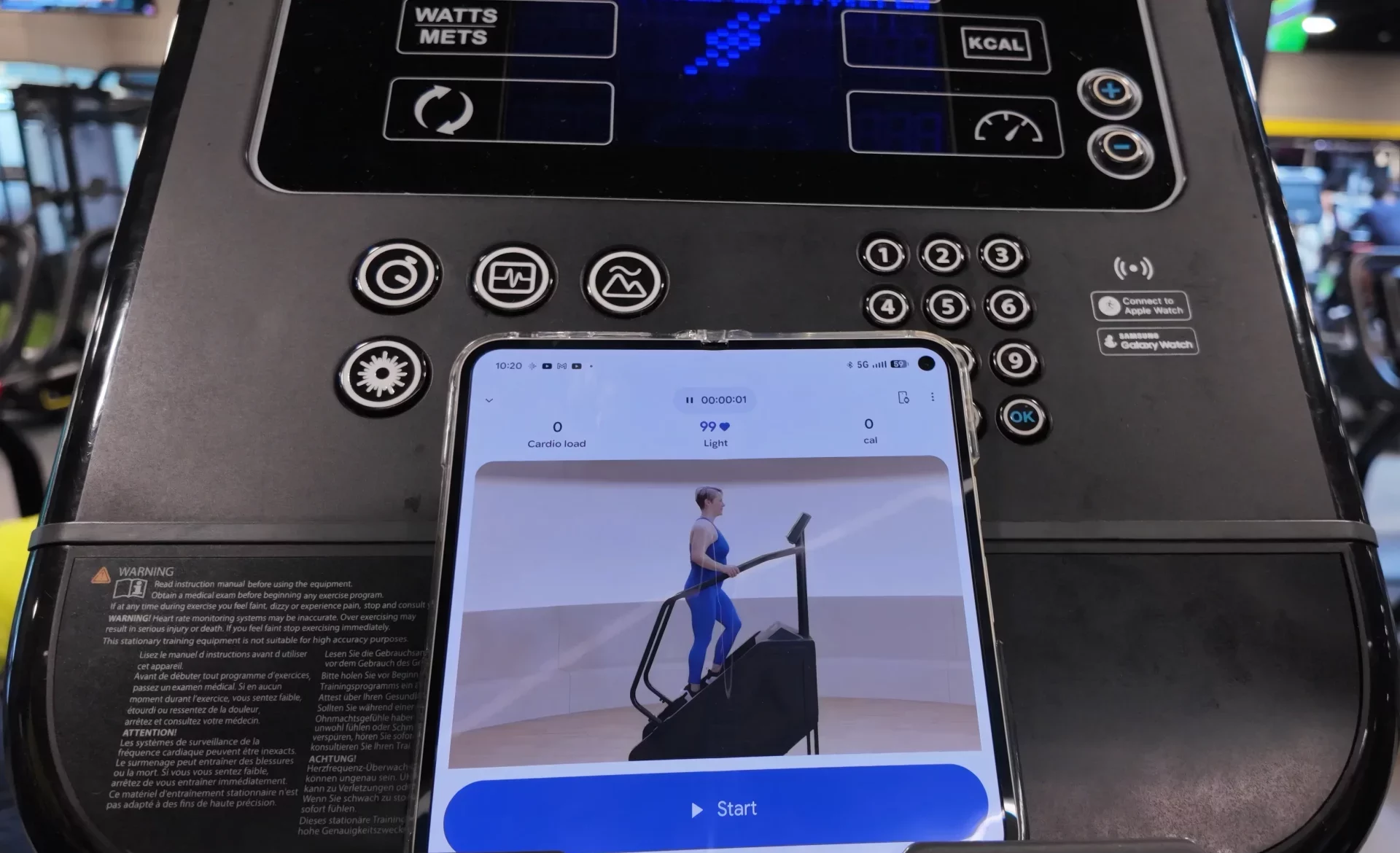 Google Fitbit Air: кому нужен трекер без экрана | DGL.RU