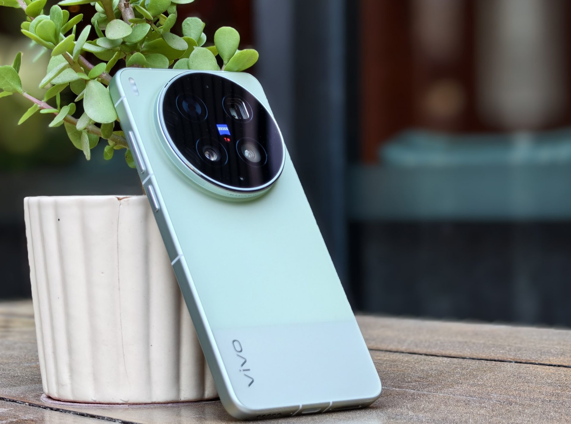Смартфон vivo X300 Ultra: тест камеры | DGL.RU