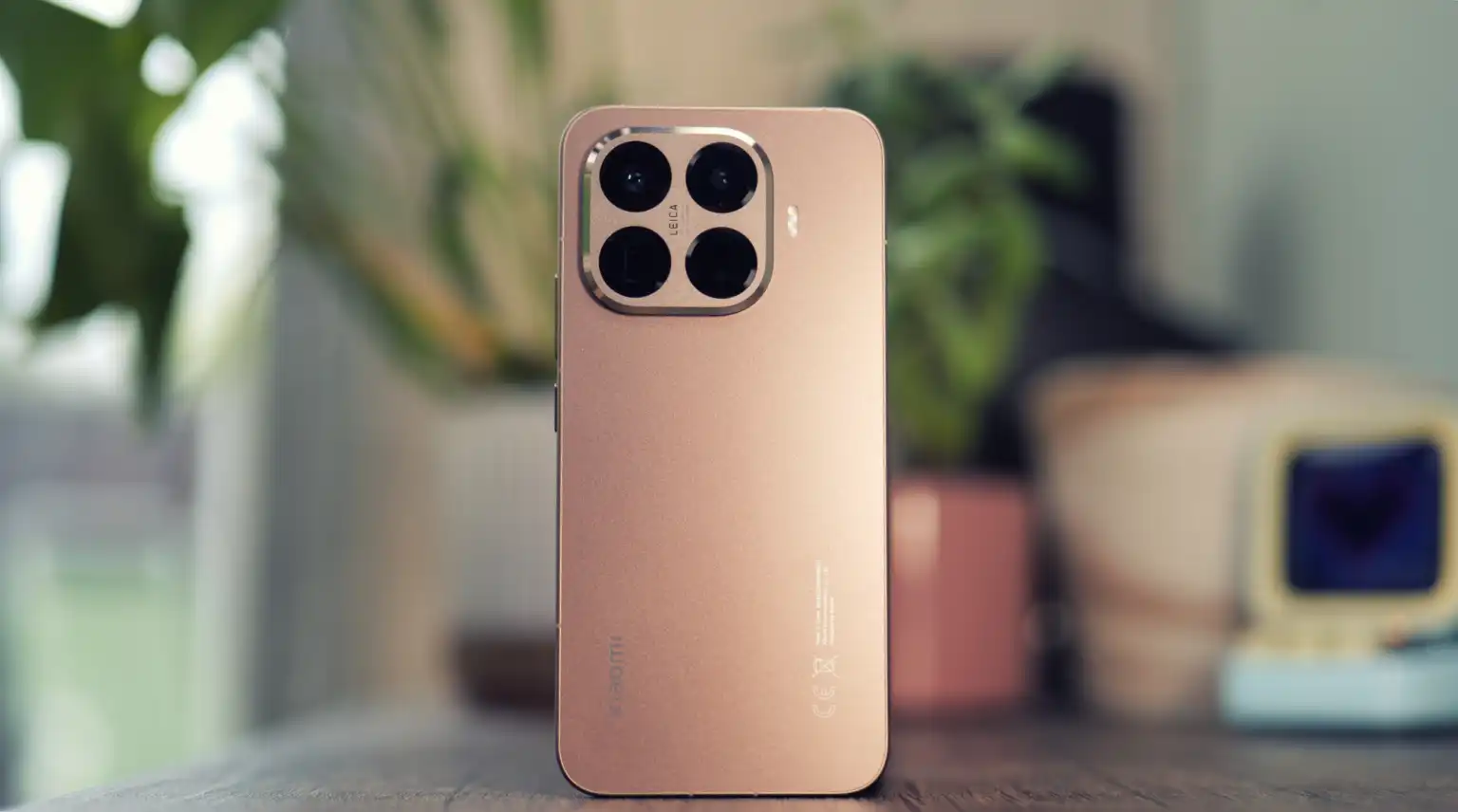 Блеск и нищета эргономики: почему премиальный дизайн Xiaomi 17T — это ловушка
