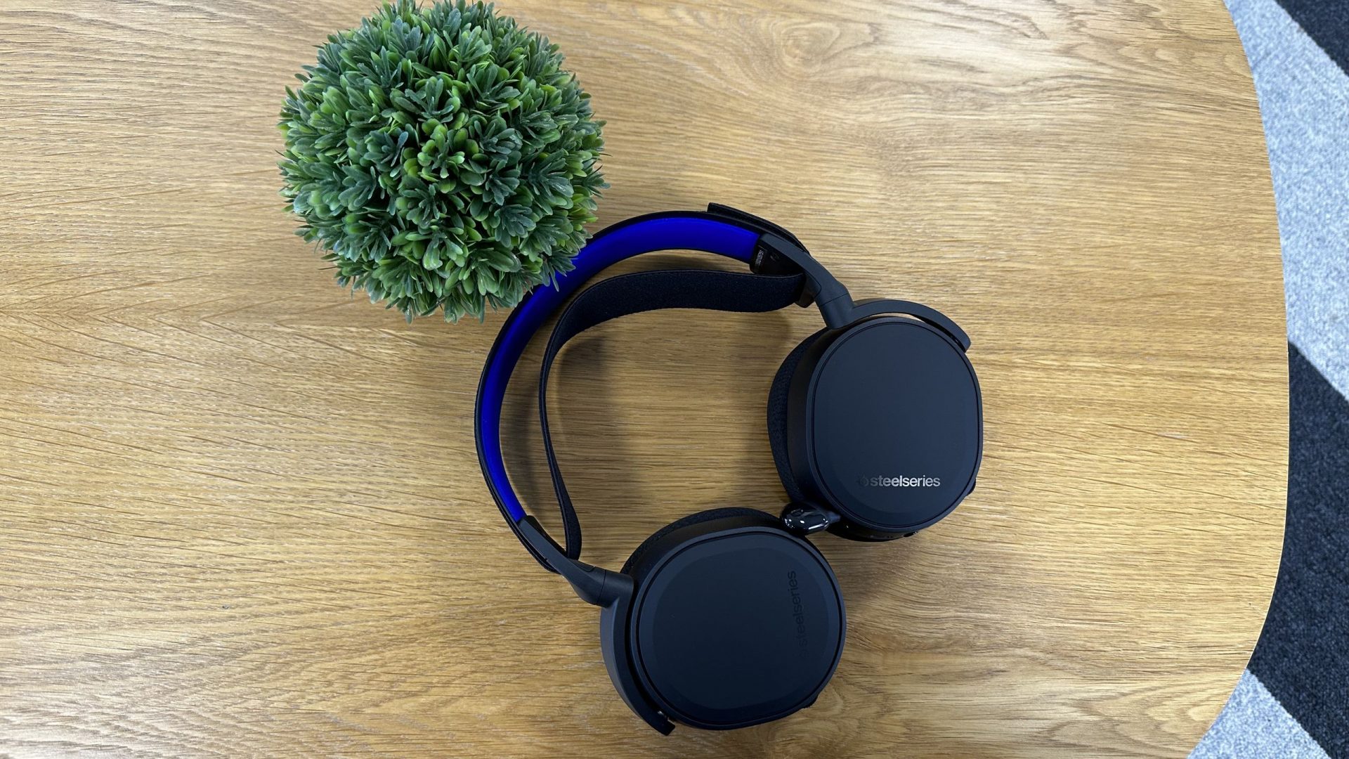 Обзор SteelSeries Arctis 7P+ — лучшая гарнитура для PS5
