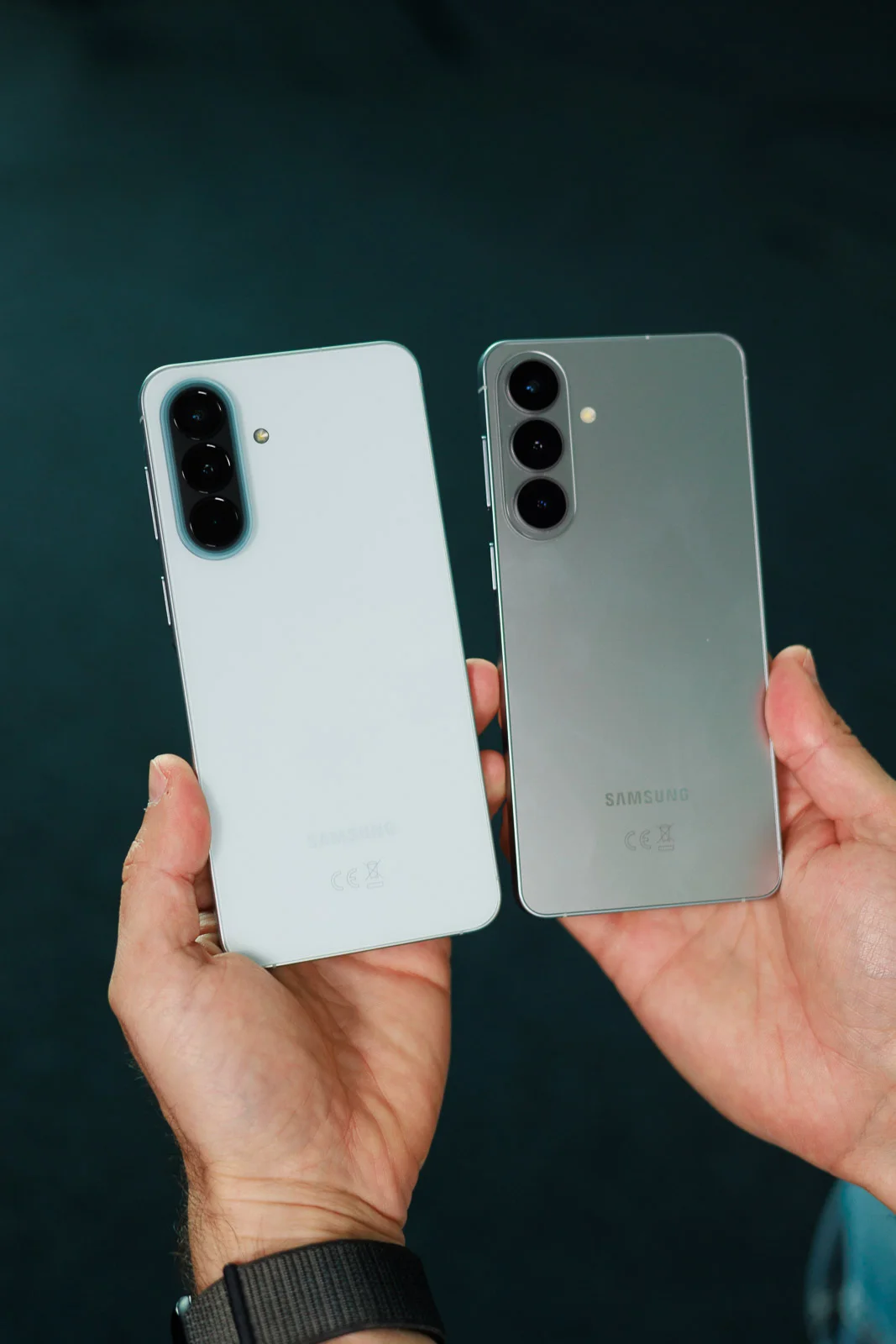 Samsung Galaxy A57 против Galaxy S26 Plus: так ли нужен флагман? картинка Samsung Galaxy A57 против Samsung Galaxy S26 Plus