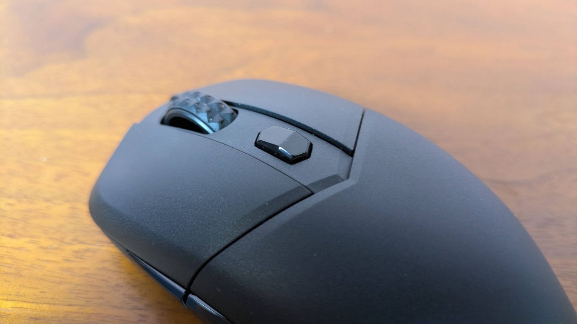 MSI Versa 300