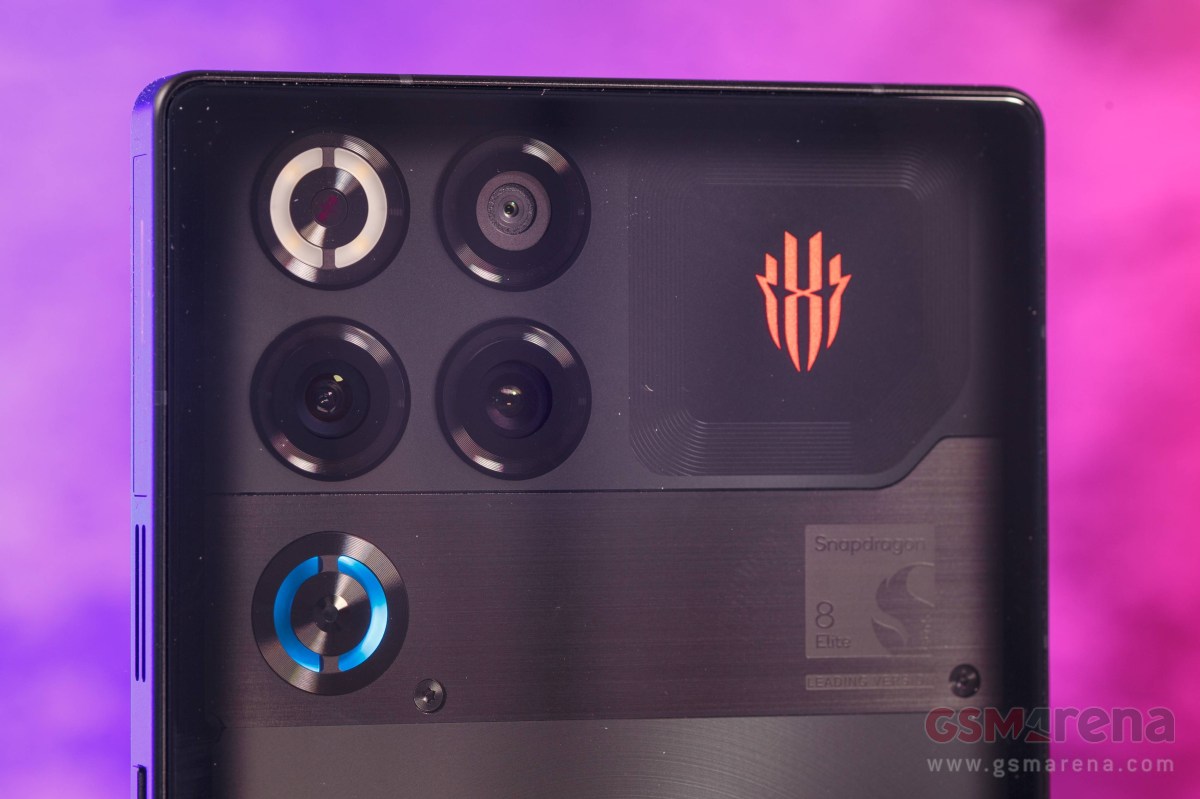 Обзор Nubia RedMagic 11S Pro — геймерская мощь с кулером картинка Nubia RedMagic 11S Pro
