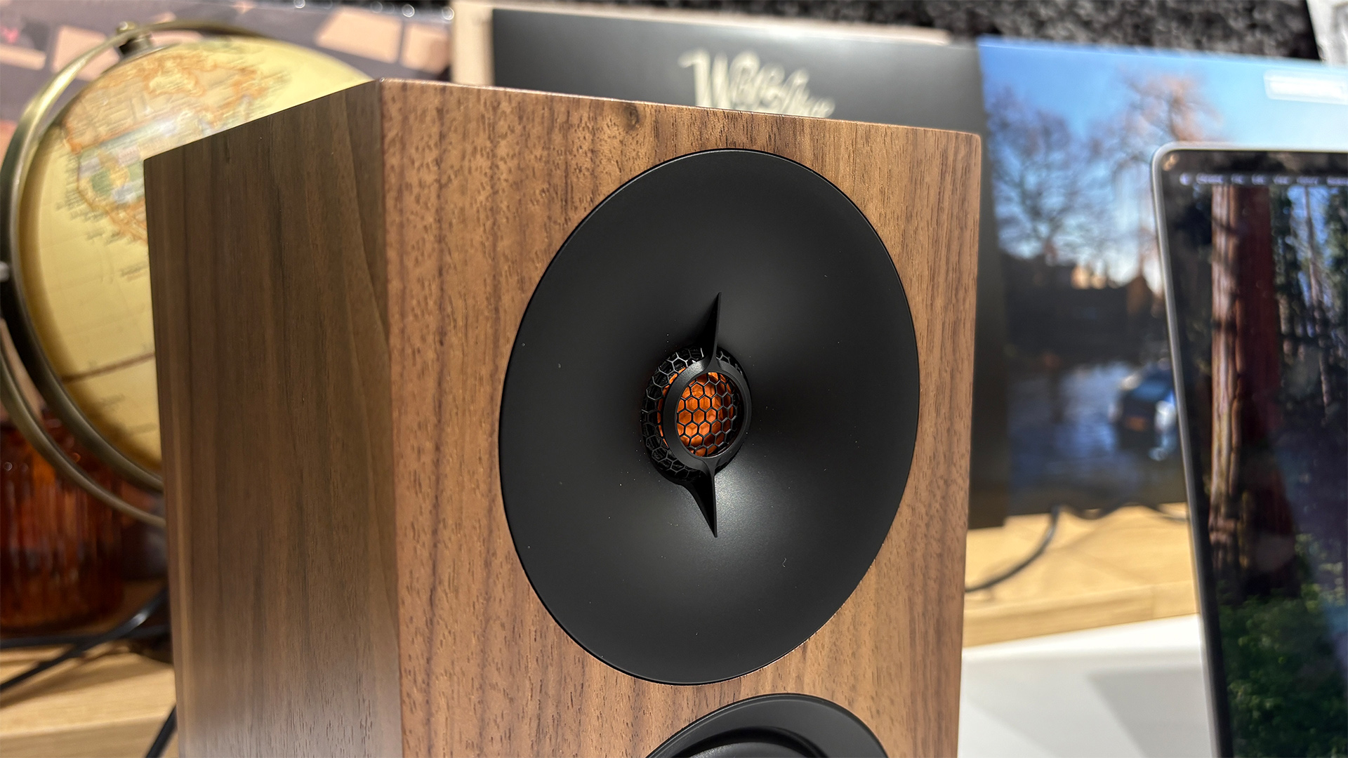 Обзор Cambridge Audio L/R S — звук, который не утомляет картинка Cambridge Audio L/R S