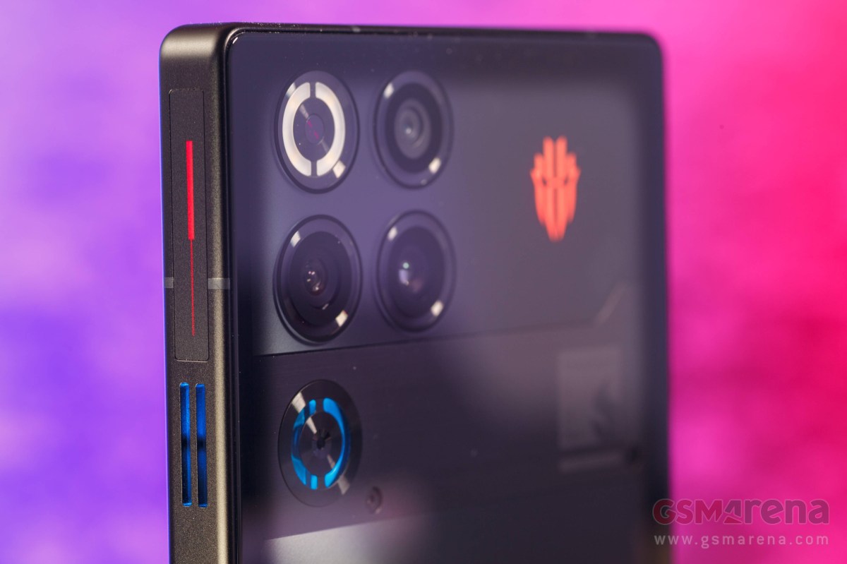 Обзор Nubia RedMagic 11S Pro — геймерская мощь с кулером картинка Nubia RedMagic 11S Pro