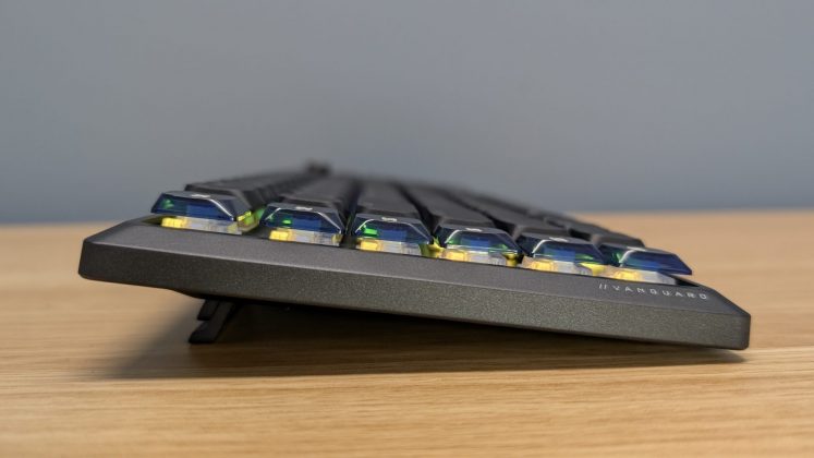 Corsair Vanguard Air 99