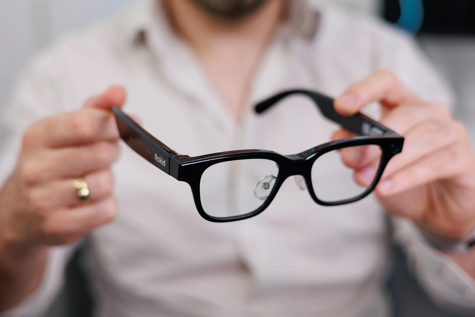 Обзор Rokid Glasses — умные очки с экраном и ИИ-моделями картинка Rokid Glasses