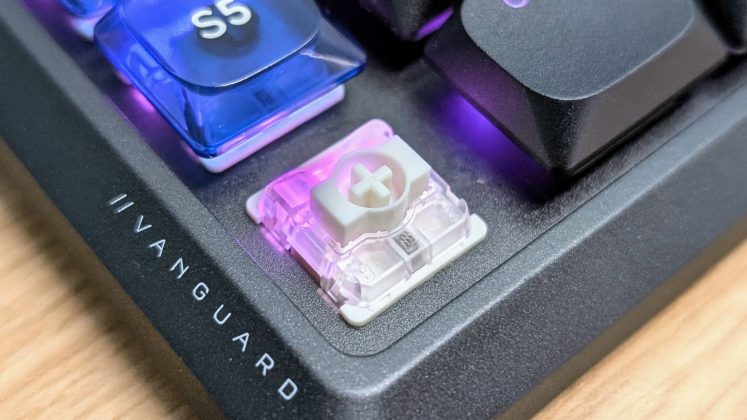 Corsair Vanguard Air 99