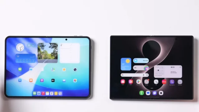 Битва гибких гигантов Samsung Galaxy Z Fold 8 вырывает победу у складного iPhone еще до анонса (2) Samsung Galaxy Z Fold 8: стоит ли покупать? | DGL.RU