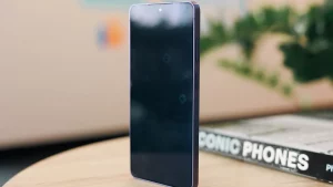 Больше никаких любопытных глаз: дисплеи Xiaomi 18 Pro защитят от подглядывания на уровне железа