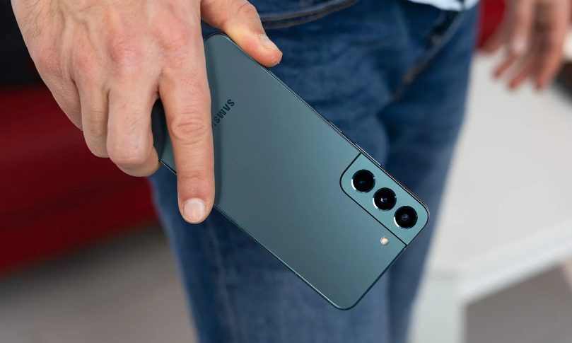 Samsung оставляет любимчиков за бортом: кто не получит долгожданную One UI 8.5?
