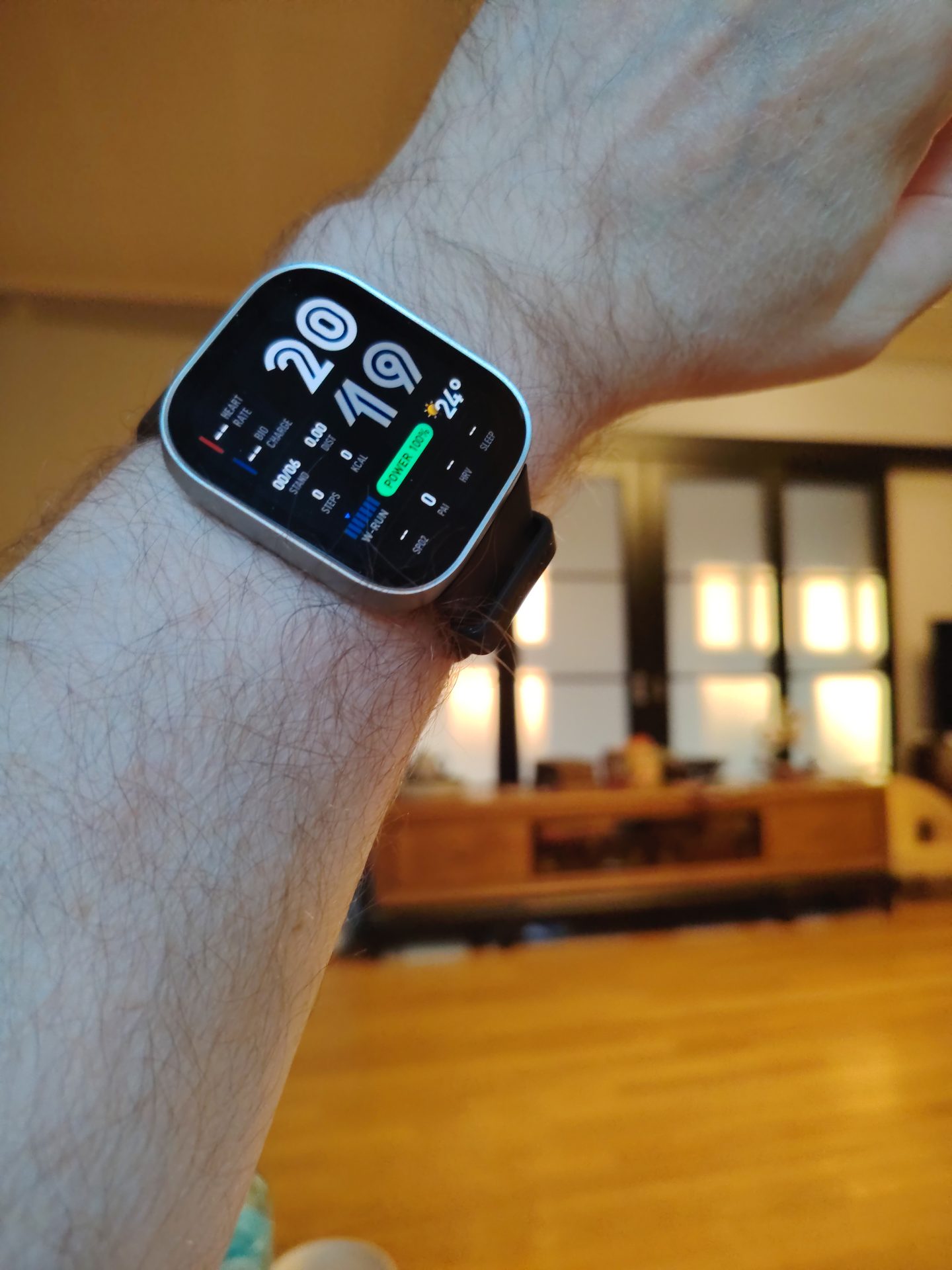 Обзор Amazfit Bip Max – бюджетный GPS-хит 2026 года картинка Обзор Amazfit Bip Max – бюджетный GPS-хит 2026 года