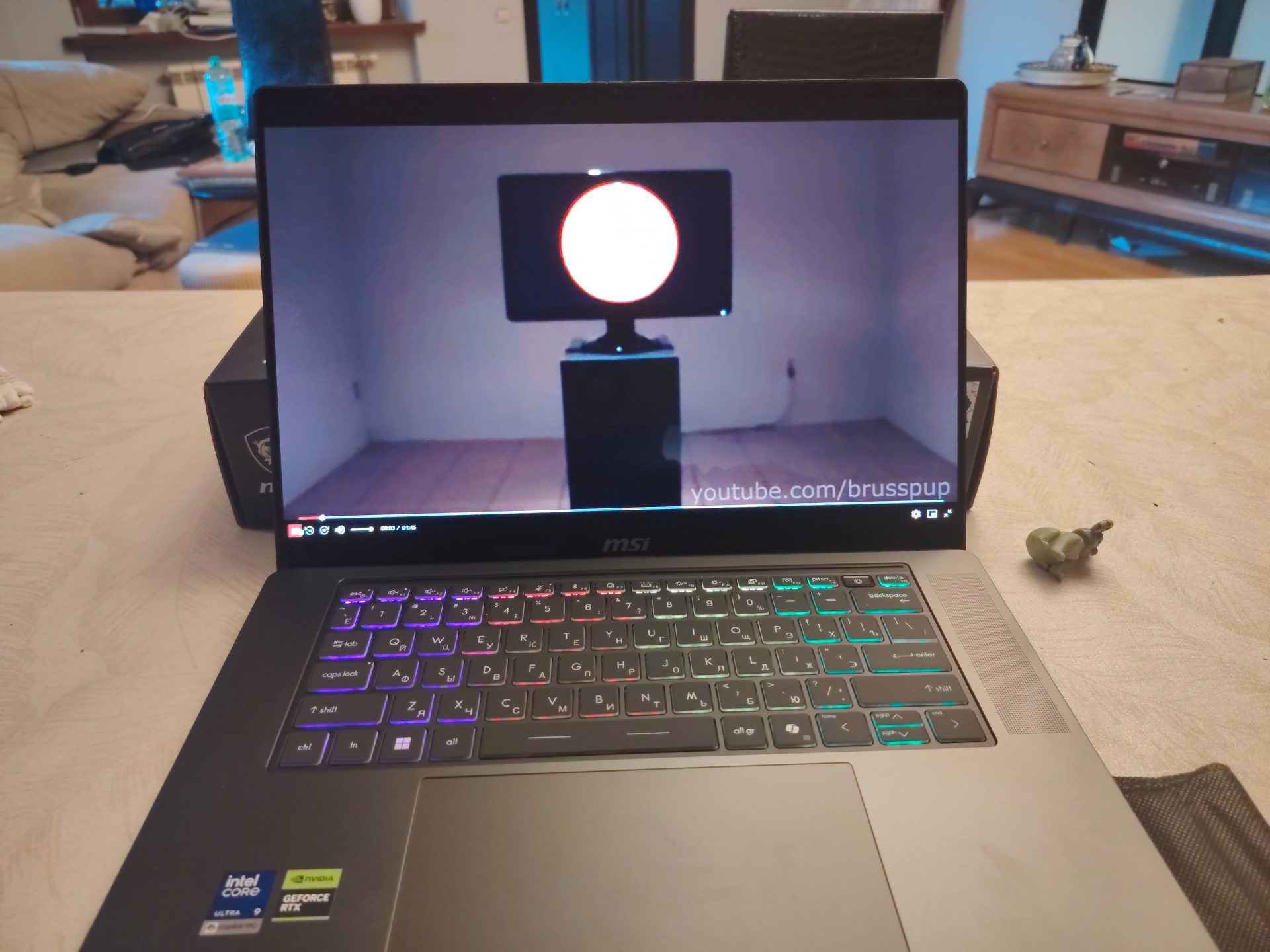 Обзор ноутбука Stealth 16 AI+ B3W идеальный баланс между работой и развлечениями картинка Ноутбук MSI Stealth 16 AI+ B3W для игр