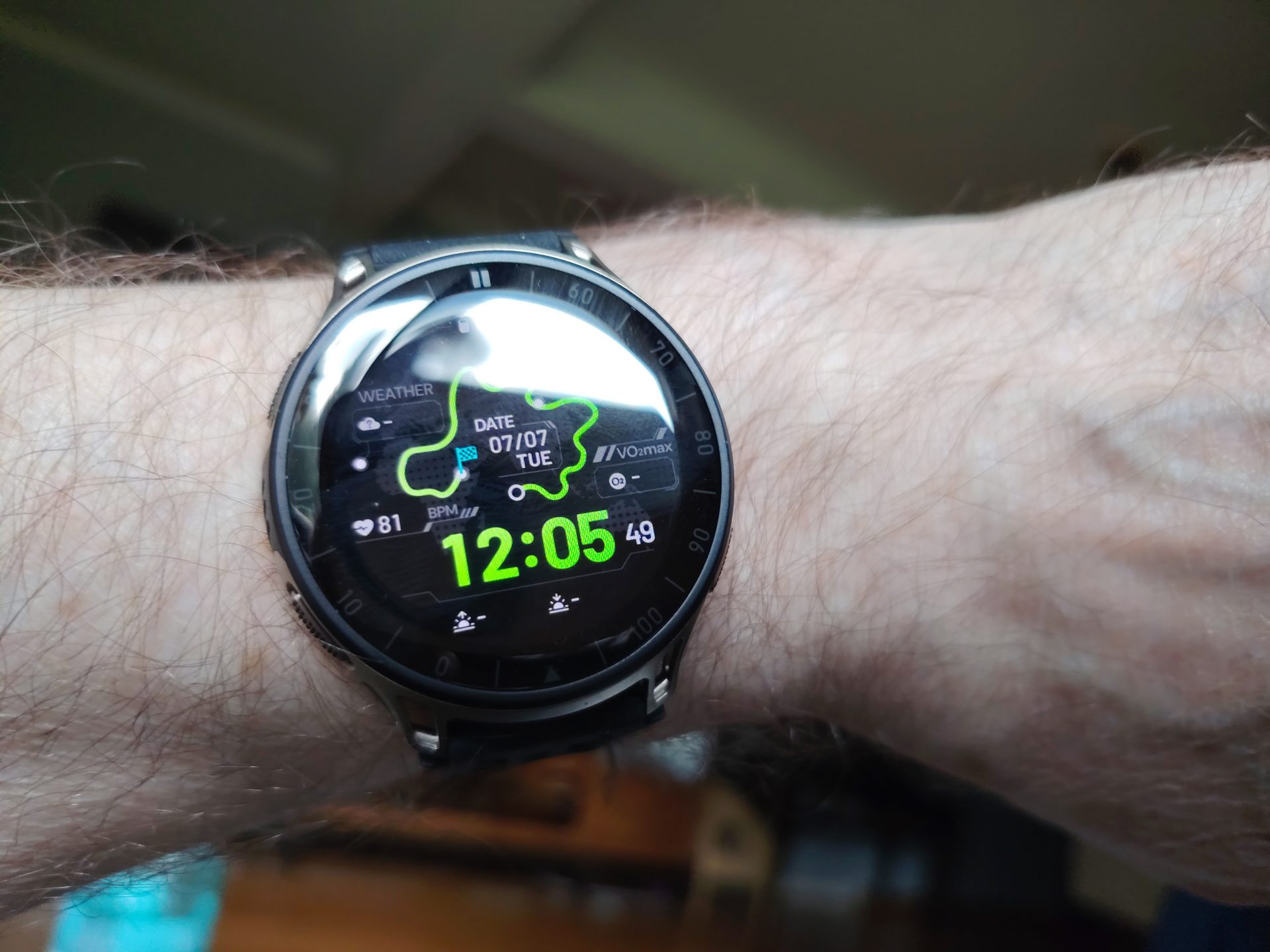 Обзор Amazfit Cheetah 2 Pro — титановый убийца дорогих флагманов за полцены картинка Обзор Amazfit Cheetah 2 Pro