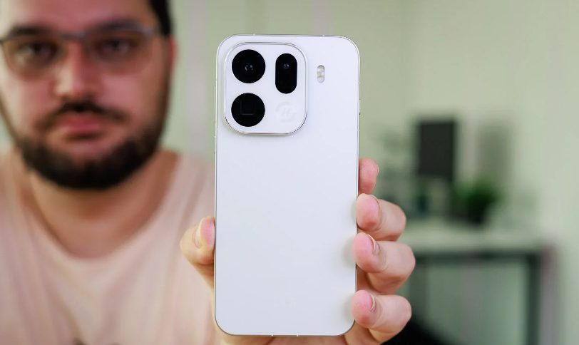 iPhone 18 Pro уничтожен до релиза? Секретный флагман выставит его камеру и батарею на посмешище картинка iPhone 18 Pro уничтожен до релиза? Секретный флагман выставит его камеру и батарею на посмешище