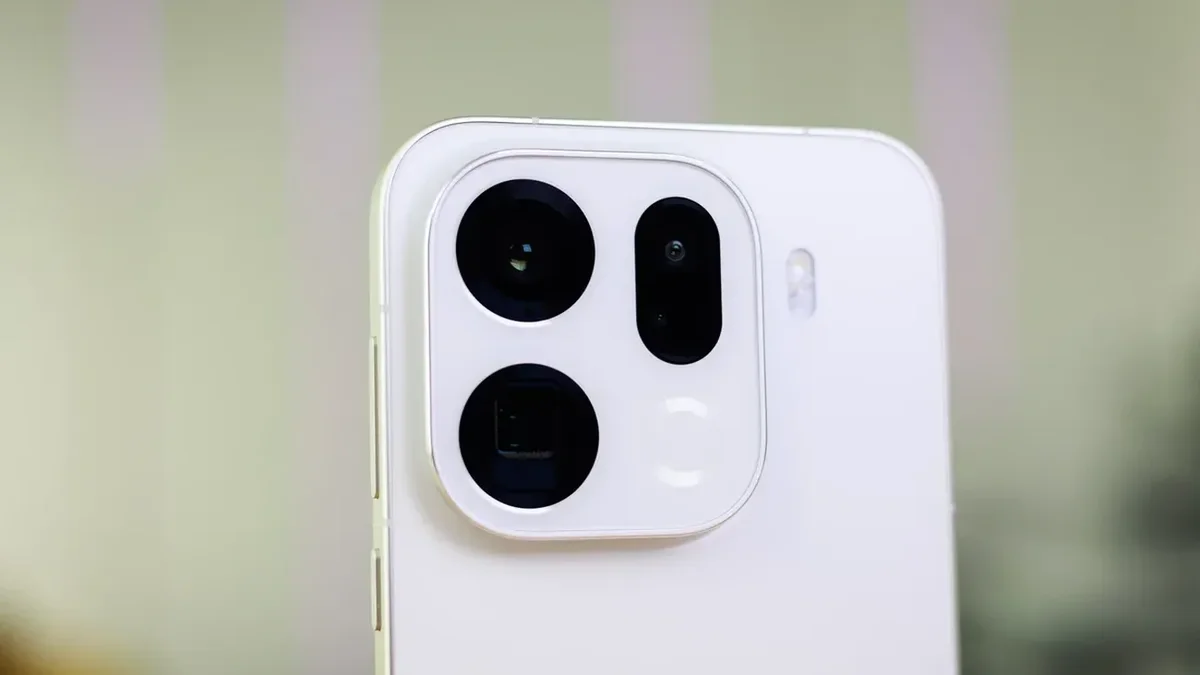 iPhone 18 Pro уничтожен до релиза? Секретный флагман выставит его камеру и батарею на посмешище