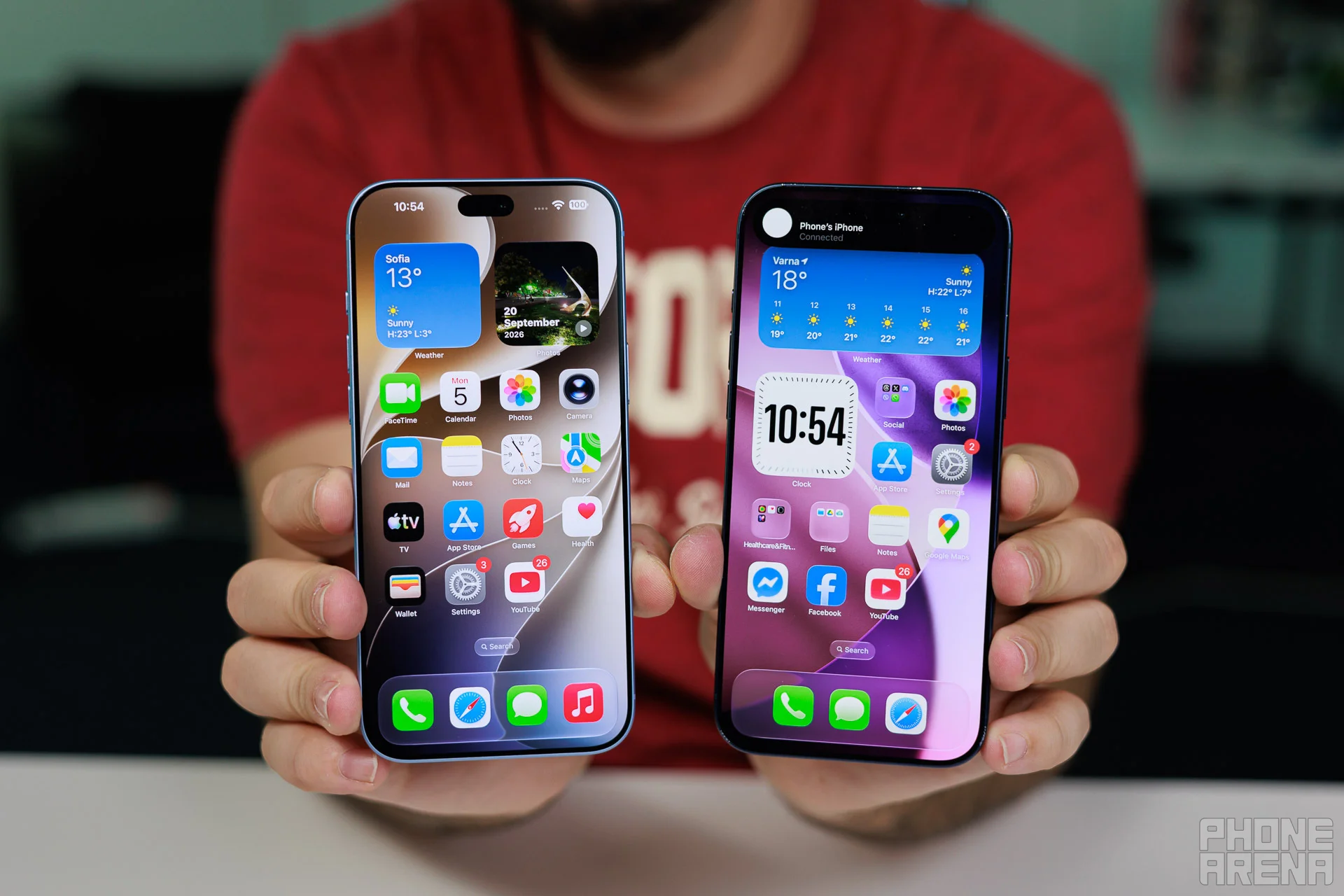 iPhone 18 Pro Max против iPhone 17 Pro Max: весьма солидный скачок вперед картинка iPhone 18 Pro Max и iPhone 17 Pro Max | DGL.RU