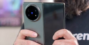 Камера на 200 МП и батарея-гигант: vivo готовит ультимативный складной смартфон X Fold6