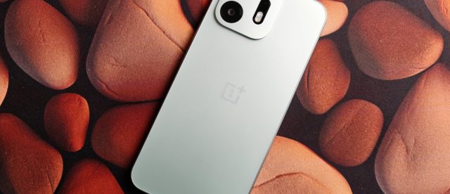 Коробка OnePlus N6 попала на фото: инсайдеры лишили бренд главного сюрприза года