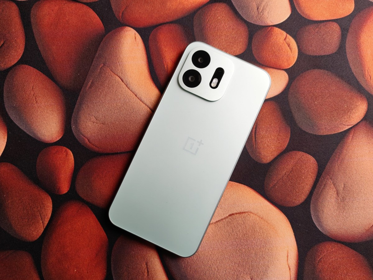 Коробка OnePlus N6 попала на фото: инсайдеры лишили бренд главного сюрприза года