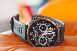 Рекордная автономность и экран на 3000 нит: смарт-часы Honor Watch 6 приехали к нам на тест