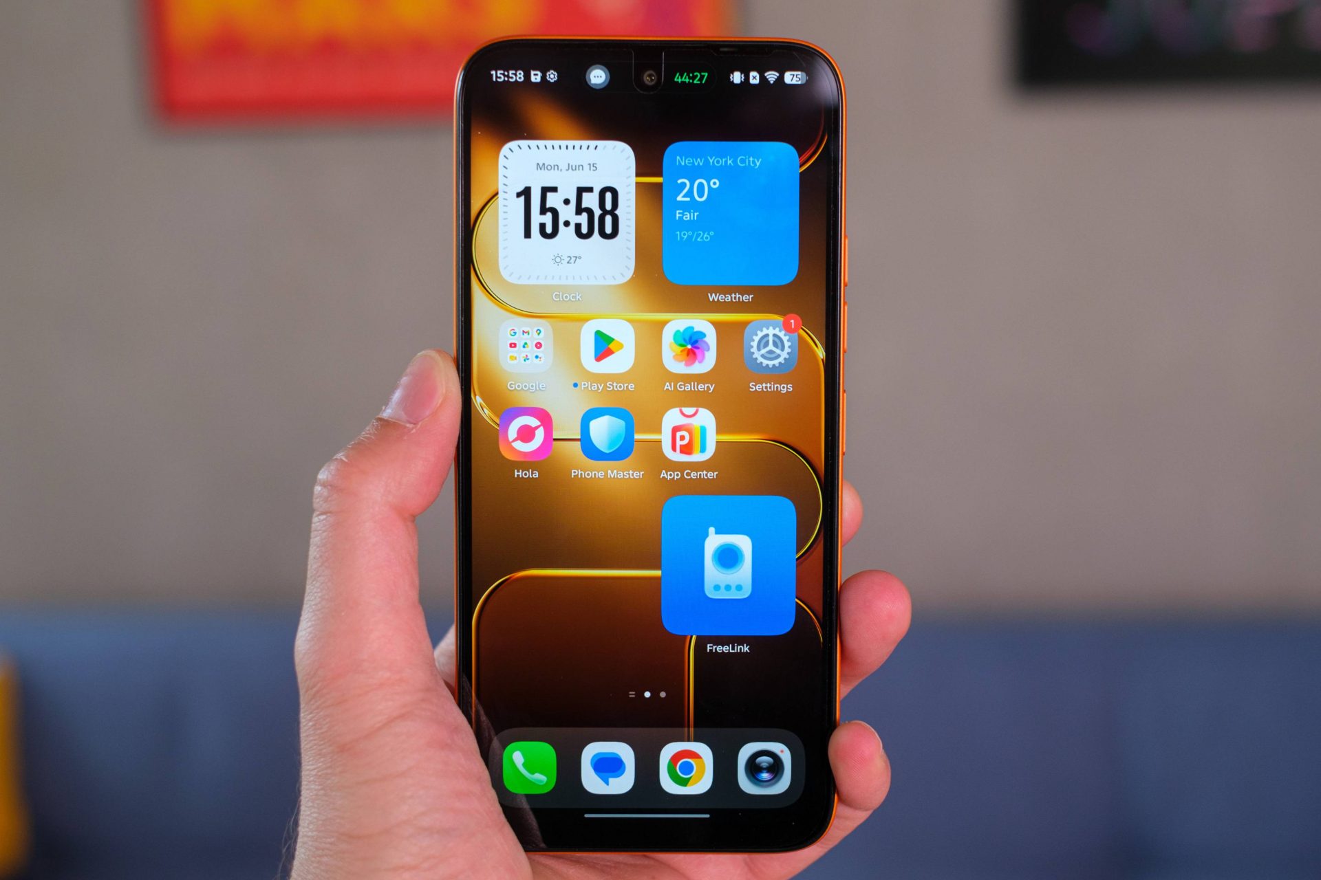 Взрывной оранжевый и шесть лет без забот: первый взгляд на Tecno Spark 50 Pro картинка Смартфон Tecno Spark 50 Pro: стоит ли покупать? | DGL.RU
