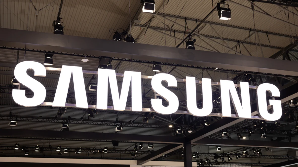 Samsung меняет правила игры: в One UI 9.0 строка состояния Galaxy получит неожиданный апдейт