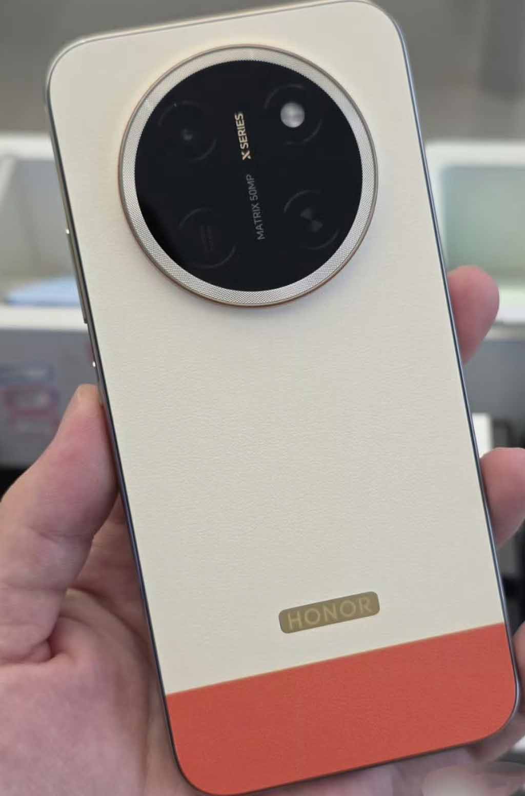 Забудьте про пауэрбанки: новый Honor X80 Pro Max вытягивает неделю на одном заряде картинка Смартфон Honor X80 Pro Max: неделя без зарядки | DGL.RU