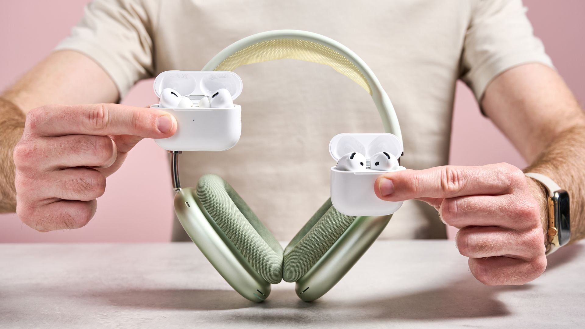 Лучшие AirPods в 2026 году: какие наушники стоит купить