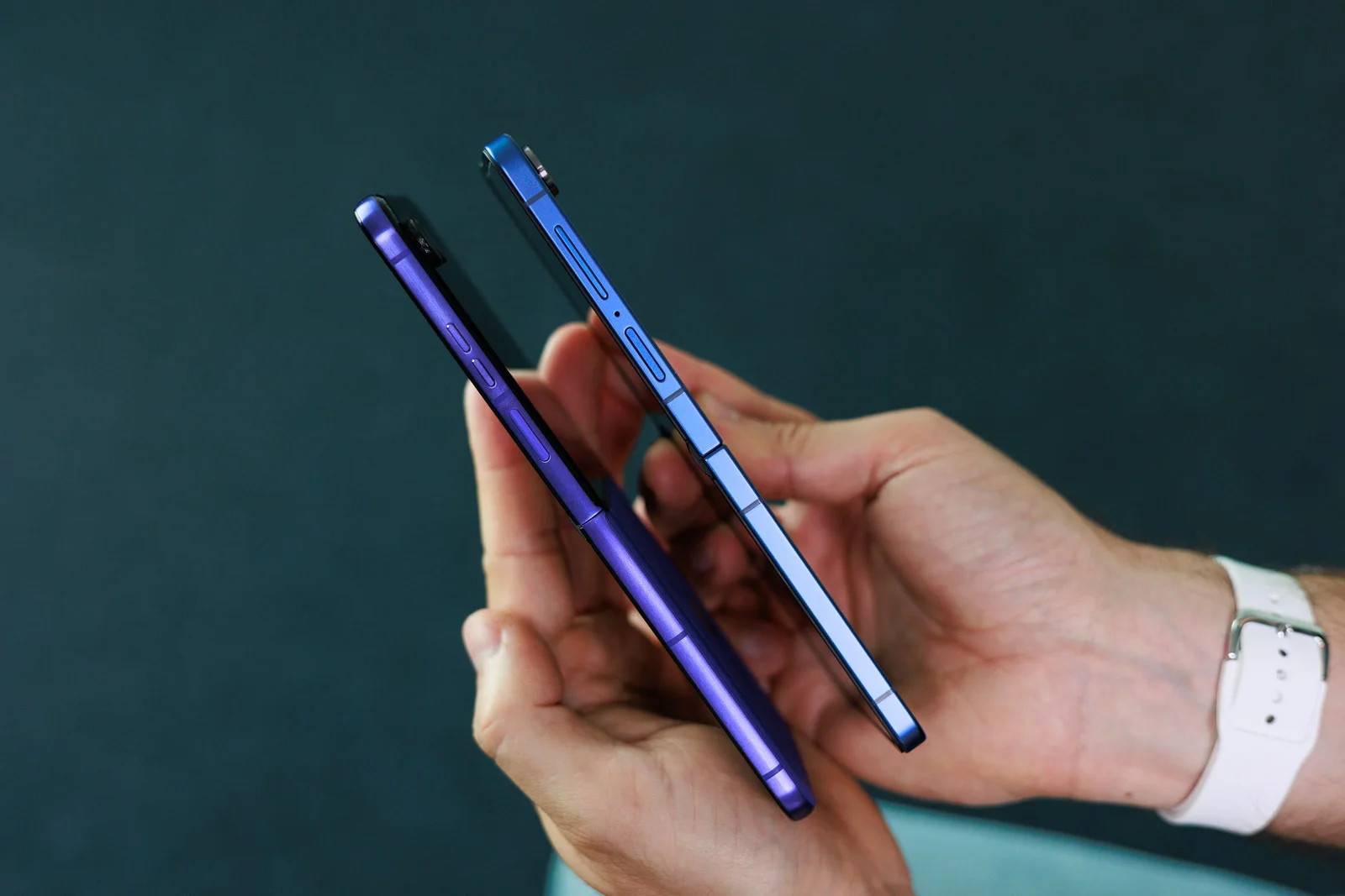 Motorola Razr Ultra 2026 против Galaxy Z Flip 7