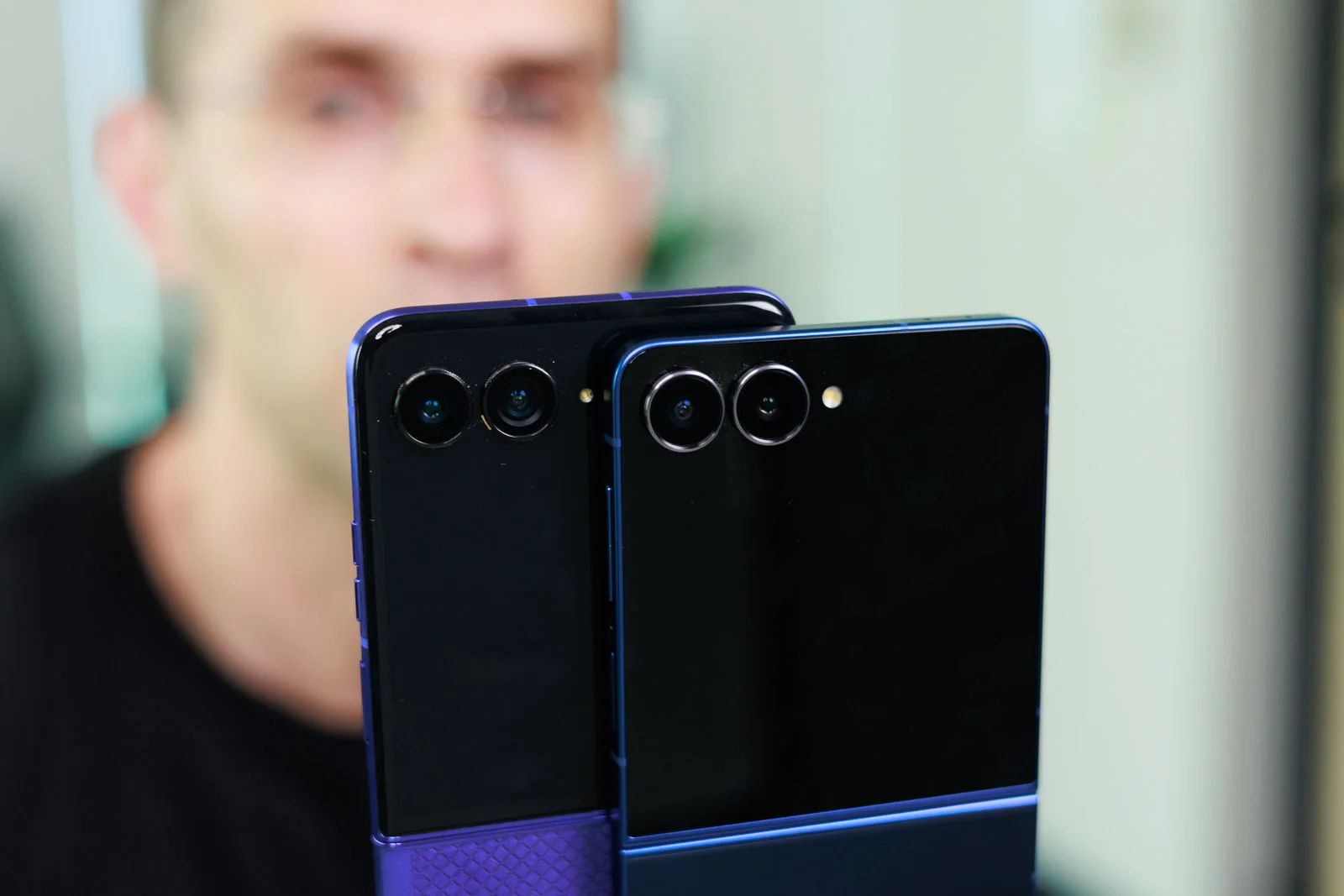Motorola Razr Ultra 2026 против Galaxy Z Flip 7