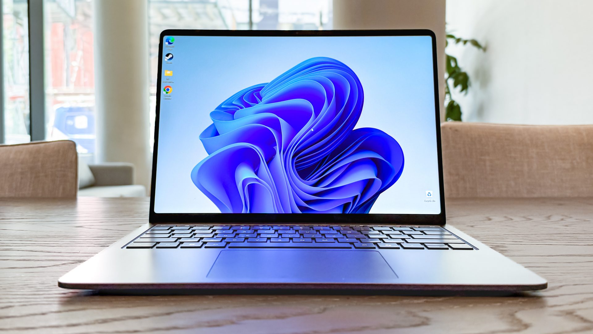 Обзор Microsoft Surface Laptop 8 — мощный Panther Lake картинка Microsoft Surface Laptop 8