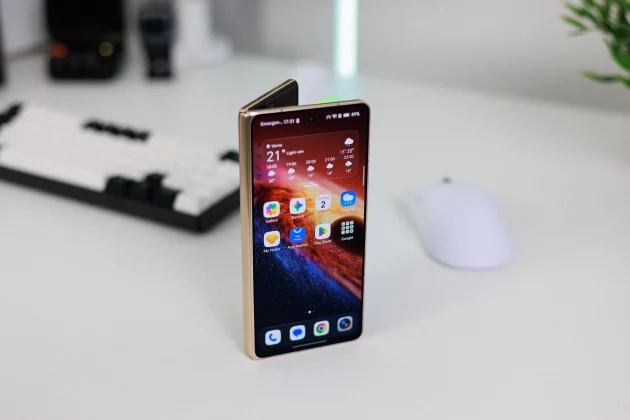 Honor Magic V6