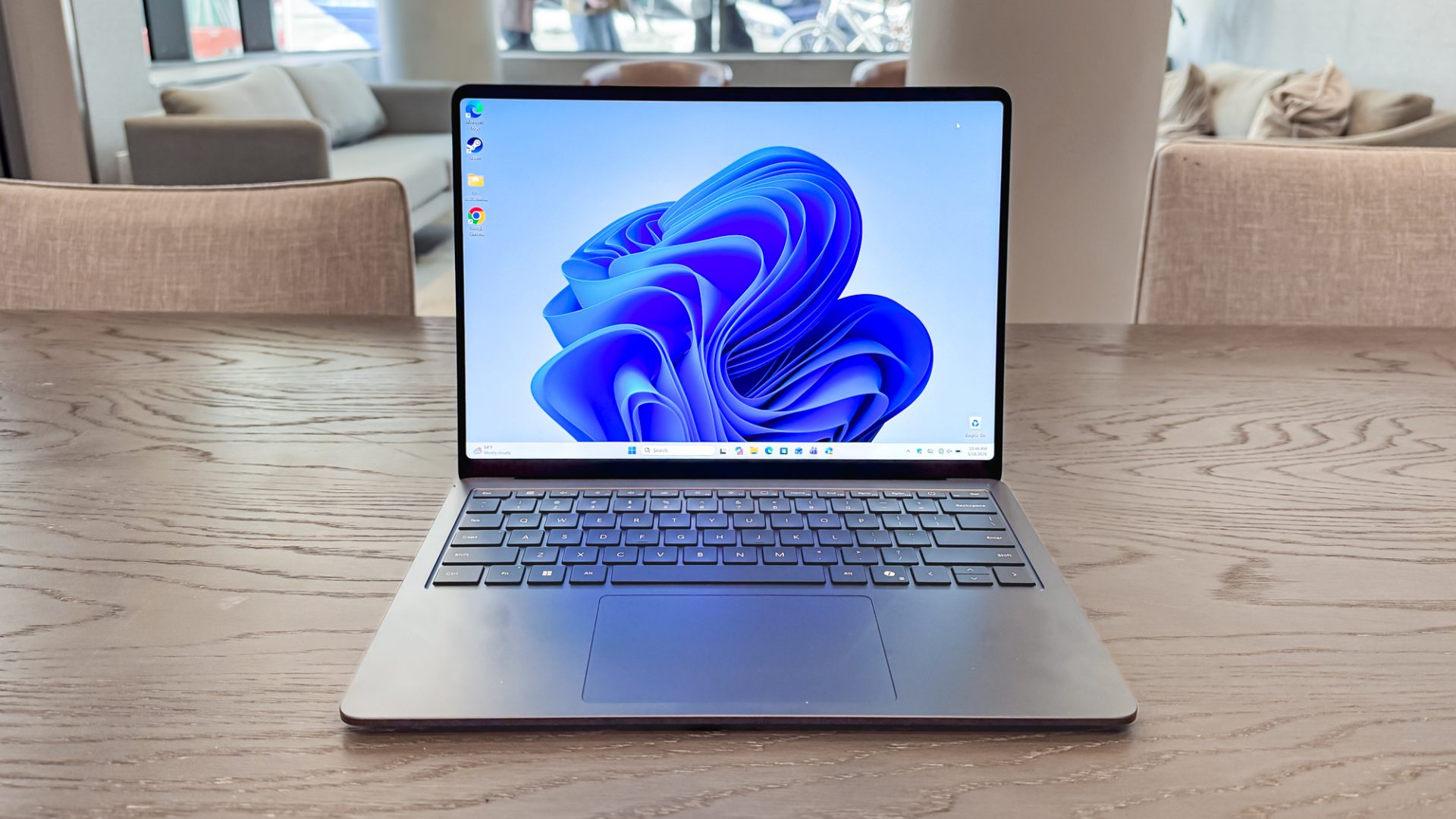 Обзор Microsoft Surface Laptop 8 — мощный Panther Lake картинка Microsoft Surface Laptop 8