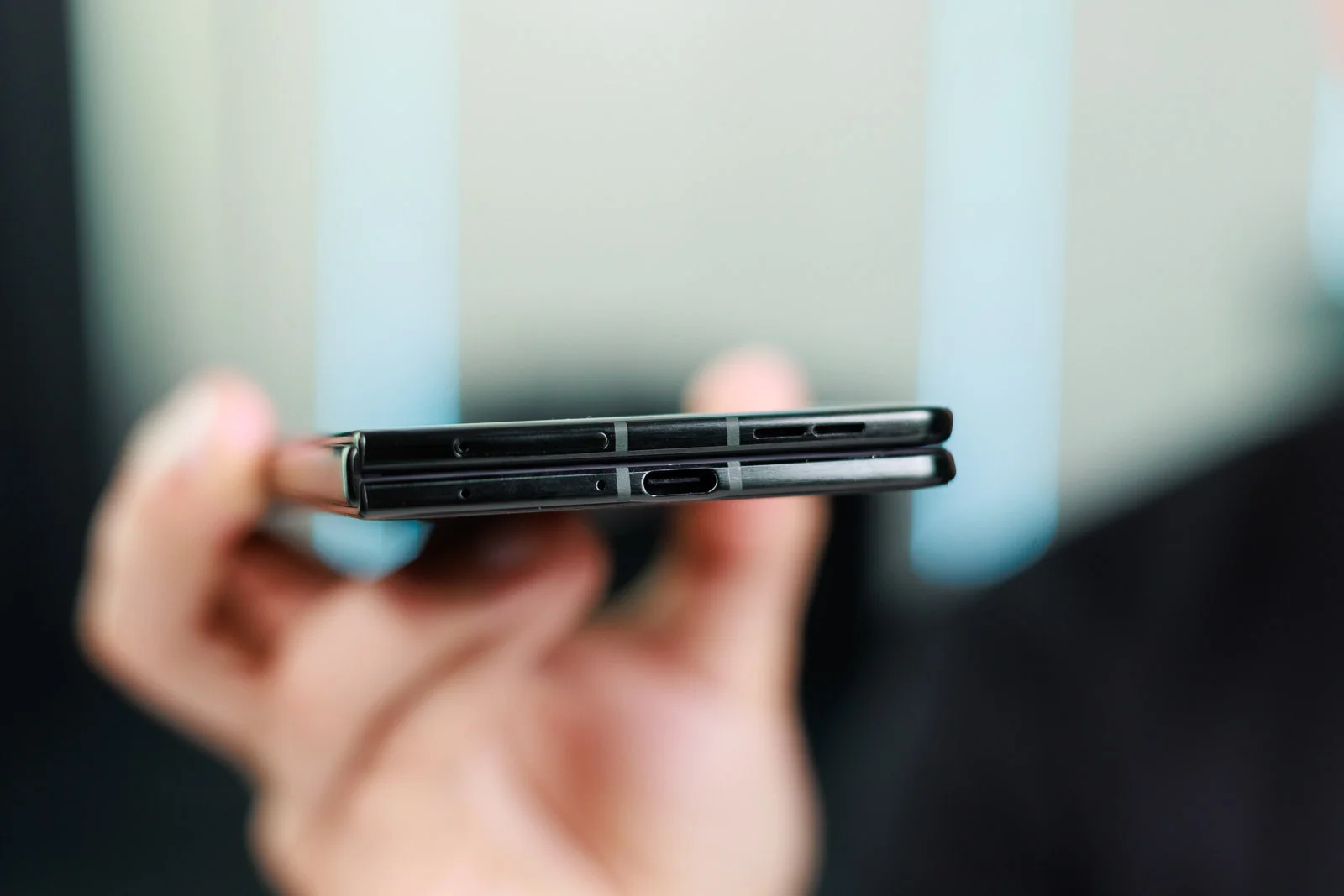 Обзор Motorola Razr Fold — складной король автономности картинка Motorola Razr Fold