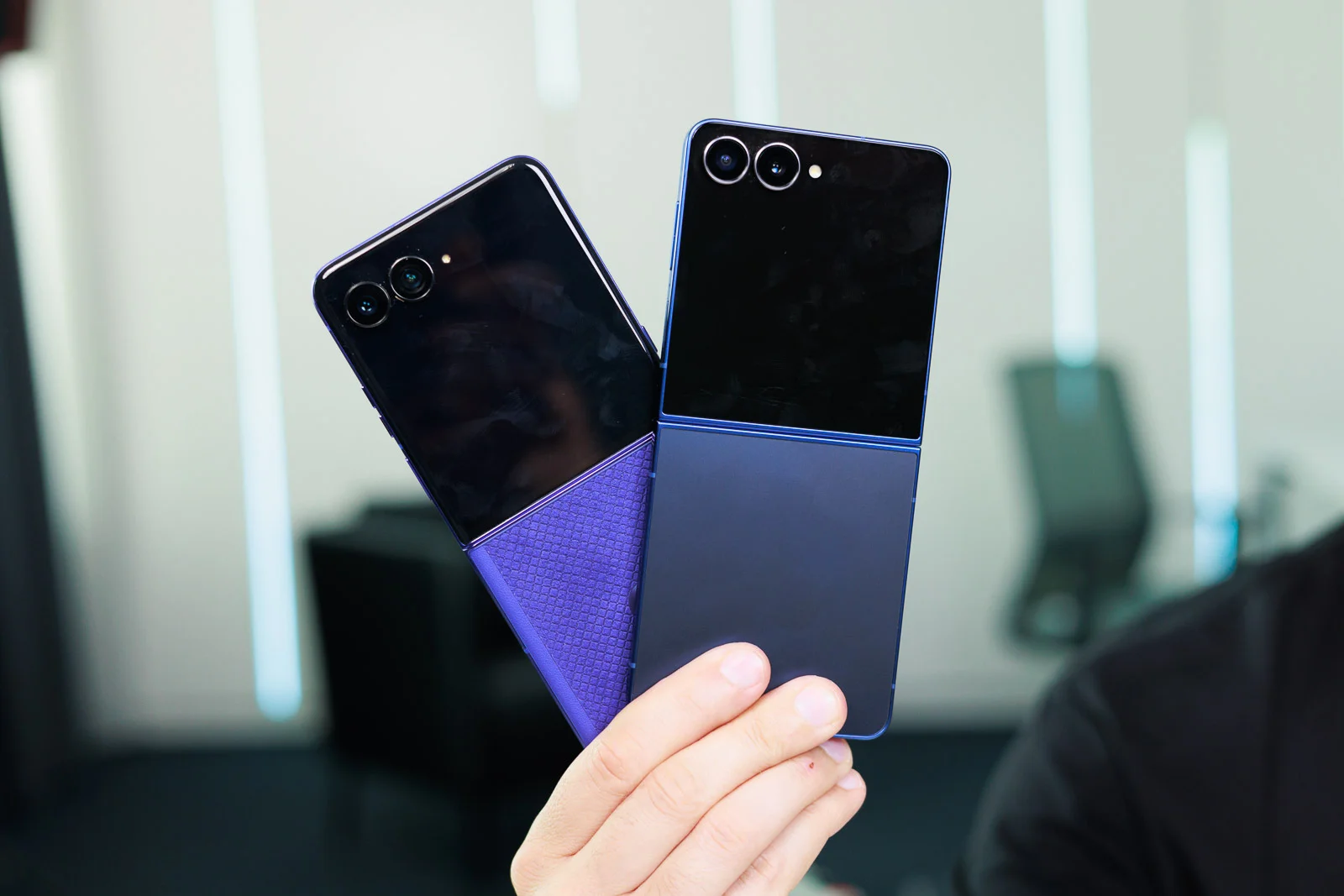 Motorola Razr Ultra 2026 против Galaxy Z Flip 7