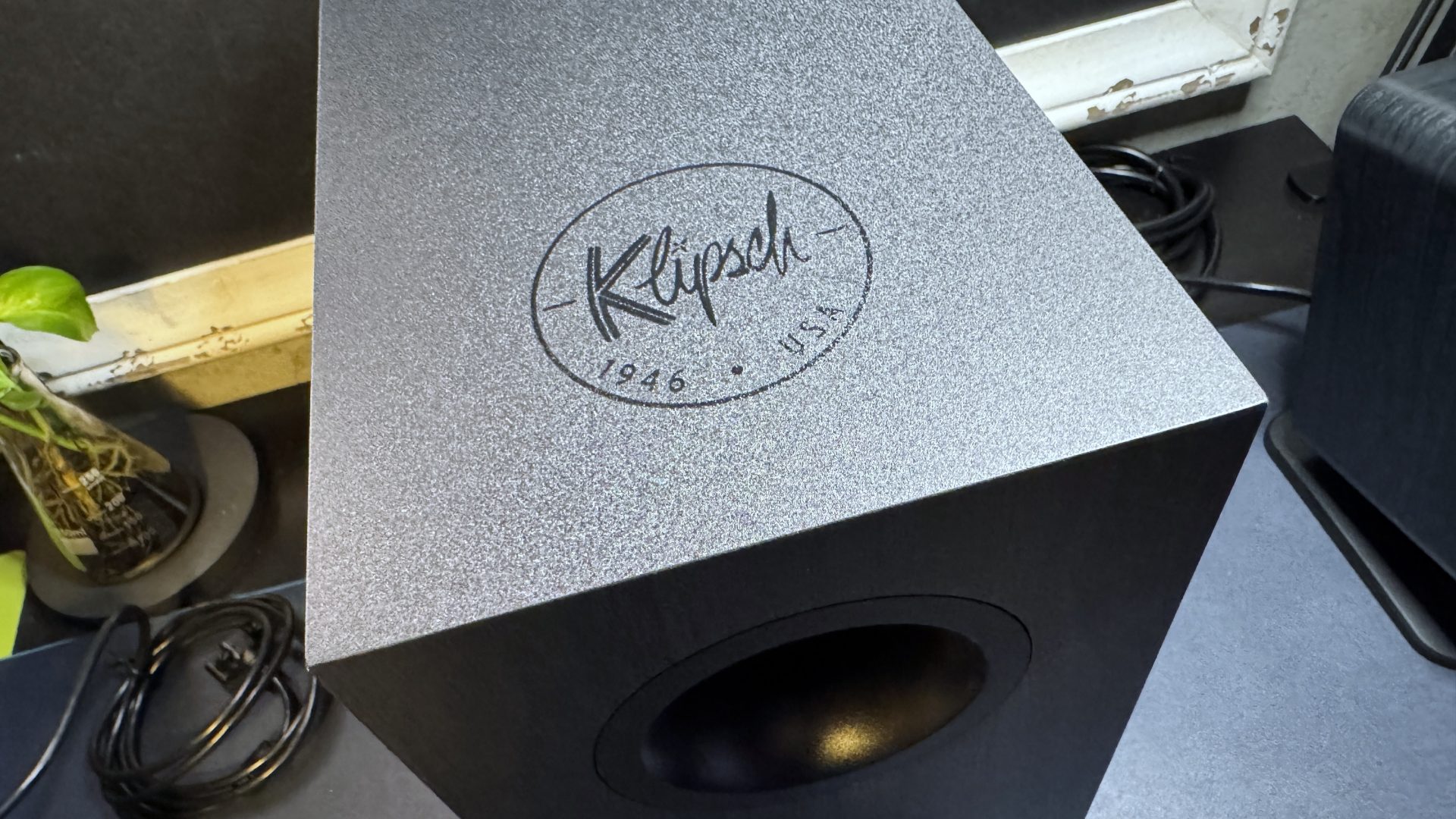 Обзор Klipsch ProMedia Lumina: изящный сабвуфер, но куда делся бас? картинка Акустика Klipsch ProMedia Lumina: бас подвёл | DGL.RU